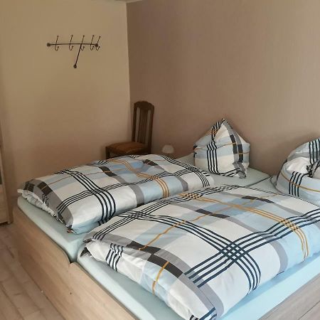 Ferienwohnung "Am Weinberg" Bad Schmiedeberg Eksteriør bilde